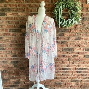 ✨5/$15 { JORJA } Multicolor Floral Printed Kimono
